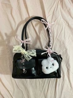 decorated standoil bag Tas Korea Style, Standoil Bag, Purse Aesthetic, Posts Ideas, Oil Bag, Bunny Bags