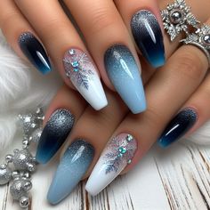 Xmas Nails Designs, Nail Polish Design Ideas, Blue Nail Art Ideas, Nails Designs Christmas, Christmas Nails Simple, Fall Nail Art Ideas