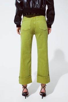 Add a pop of color to your outfit with our Straight Leg Jeans featuring a Cropped Hem in Olive Green – the perfect choice for creating a vibrant and stylish look.    These green straight leg pants with a cropped hem offer a unique and eye-catching option for your daily wardrobe. With a cropped length and relaxed fit, they ensure both comfort and fashion.    Crafted from 98% Cotton and 2% Elastane, these jeans are soft, stretchy, and durable. The model is wearing size S, and you can refer to our Green Straight Leg Jeans, Green Straight Leg Pants, Stretch Denim Fabric, Knitwear Tops, Colourful Outfits, Unique Outfits, Look Chic, Denim Fabric, Straight Leg Pants