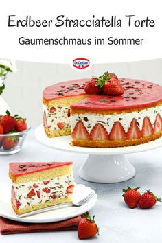 Die perfekte Kombination aus Erdbeeren, Schokolade und Mascarpone-Sahne-Creme macht diese Torte traumhaft lecker. Dr. Oetker, Dr. Oetker Torten Rezepte, Erdbeer Stracciatella Torte, Erdbeer Torte, Erdbeer Torte Rezept, Erdbeer Torte mit Mascarpone, Erdbeertorte Rezept, Erdbeer Rezepte Just Bake, Sweets Cake, No Cook Desserts, Pie Cake, Eat Dessert First, Fun Kids Food, Eat Dessert