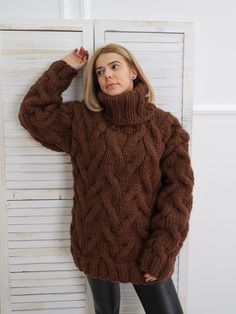 "Brown turtleneck wool sweater with a slightly loose fit, perfect for everyday styles. The chunky, long sleeve design has 3 layers of high quality wool for maximum comfort and coziness. DETAILS - The sweater has 3 layers of wool - Made from 100% wool - The sweater is knitted with 88 oz (2500 g) of high quality premium wool - The model is 170 cm tall (regular S) - The sweater on picture is size XL - As mostly all models in our shop the sweater is loose fit - Colour on photo - brown FIT - The swea Brown Turtleneck, Red Dress Sleeves, Bridesmaid Dresses Boho, Turtleneck Outfit, Chunky Jumper, Winter Top, Black Short Sleeve Dress, Womens Wedding Dresses, Sweater Brown