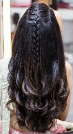 Hairstyles Easy Trendy Hairstyles, Hair Style On Saree, Hair Style Vedio, Hair Upstyles, Hairstyles For Medium Length Hair Easy, Open Hairstyles, Long Dark Hair, Cute Hairstyles For Medium Hair