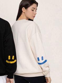 Editor's NotesA basic sweatshirt designed by GRAVER. It features a spray paint motived smile face graphic art on both sides of the elbow. This is good to be worn daily, excellent to be matched with any stylings.- Pullover closure- Ribbed edges- Drop shoulder- Durable and soft material- Unisex wearMeasurements(in.)Size: S / M / L / XLTotal Length: 25.6 in. / 27.2 in. / 28.3 in. / 29.5 in.Shoulder: 21.3 in. / 22.4 in. / 23.6 in. / 24.4 in.Chest: 21.7 in. / 23.2 in. / 24.4 in. / 25.2 in.Sleeve: 22.4 in. / 23.6 in. / 24.4 in. / 25.2 in. *Model info: Height 5' 83 / Weight 143.3 lbs / Fitting size L*Model info: Height 5' 38 / Weight 99.2 lbs / Fitting size S*Model info: Height 5' 48 / Weight 103.6 lbs / Fitting size MComposition & Care- 100% Cotton- Please check the care labelDesig Casual Winter Tops With Smiley Face, Casual Smiley Face Winter Tops, Casual Smiley Face Top For Fall, Long Sleeve Smiley Face Top For Fall, Crew Neck Top With Smiley Face For Winter, Cotton Smiley Face Sweatshirt For Streetwear, Winter Crew Neck Top With Smiley Face, Fall Smiley Face Sweatshirt For Streetwear, Winter Smiley Face Crew Neck Top