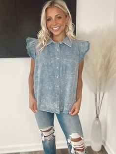 The Vintage Denim Top – Shop Tate & Ry Vintage Vibe, Flutter Sleeves, Denim Top, Jeans Dress, Vintage Denim, Cute Tops, Bottoms Pants, Flutter Sleeve, Sweater Jacket