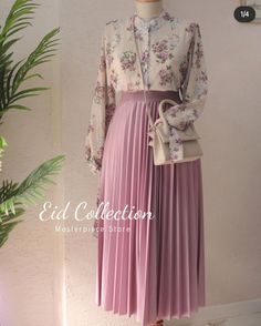 Ladylike Outfits, Simple Frock Design, Elegant Style Women, Simple Frocks, Classy Outfits For Women, Cute Skirt Outfits, Denim Overall Dress, Muslim Fashion Dress, Pleated Skirts