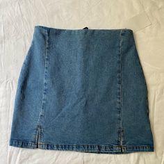 Jgalt|Brandy Melville Blue Jean Skirt In Size Small. Nwt. Questions? Offers Welcome And Considered. Thank You For Shopping My Closet. Stretch Short Denim Skirt With Lining, Blue Denim Stretch Skort, Blue Mini Hem Denim Skirt For Summer, Blue Mini Denim Skirt For Summer, Blue Denim Mini Skort, Blue Denim Mini Length Skort, Blue Denim Lined Skirt, Casual Blue Mini Hem Denim Skirt, Medium Wash Fitted Mini Skirt