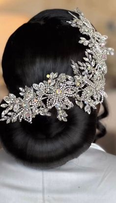 "Beautiful large crystal bridal headpiece for your wedding day! Make a statement appearance wearing this luxury hair piece made from high quality lab grown diamonds and high quality crystals. This luxury bridal headpiece is soft and flexible and can be worn at the front as a headband or back of your hair and can be shaped to suit any hairstyle. It measures 12\" long and 4\" wide. High quality guaranteed by Latasha Bridal! SHIPPING: Standard Shipping: 4-6 business days Priority mail Shipping: 2-3 Wedding Day Hair For Bride Black Women, Wig Bridal Hairstyles, Bridal Rhinestone Headpiece, Headpiece Ideas, White Long Sleeve Wedding Dress, Pineapple Cupcake, Crystal Wedding Crown, Crystal Bridal Headpiece, Crystal Crown Wedding