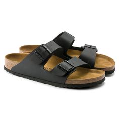 Arizona Birko-Flor Birkenstock Sandals Arizona, Two Strap Sandals, Simple Sandals, Sneaker Sale, Footbed Sandals, Birkenstock Sandals, Birkenstock Arizona, American Shirts, Comfortable Sandals