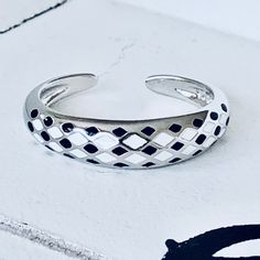 ❤️925 Sterling Silver Black White Lattice Adjustable Rings For Women,Luxury Fine Jewelry,Checker Ring,Geometric Pattern Ring,Minimal Ring Perfect for any gender and can be adjusted to fit any hand Size: Adjustable This is the special gift for your friends or lovers Minimalist design It goes well with all outifts All orders are shipped first class Material: Silver Never use abrasive products to clean your jewelry It is possible to include a gift message with your chosen item. Have you changed you Elegant Silver Stackable Toe Rings, Silver Enamel Open Ring, Silver Open Enamel Ring, Silver Open Enamel Ring For Promise, Elegant Silver Enamel Ring In Sterling Silver, Silver Minimalist Enamel Ring For Anniversary, Silver Stackable Enamel Ring, Adjustable Silver Enamel Open Ring, Adjustable Silver Enamel Anniversary Ring