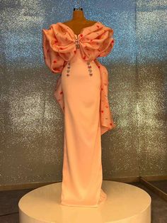 Graduation Party Dress Ideas, Pink Haute Couture, Couture Prom Dresses, African Wear For Women, Dona Matoshi, African Party Dresses, Chic Evening Dress, Off Shoulder Evening Dress, Pink Collection