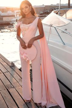 Jumpsuit Prom Dress, Jumpsuit Prom, Gown With Cape, Pink Evening Dress, Jumpsuit Chic, Jumpsuit Elegant, Elegante Casual, Pants Suit, Looks Chic