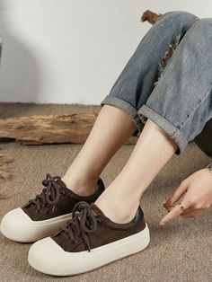 Upper Material: Cowhide/Calf Sole Material: Rubber Heels: Flat Toe: Round Toe Closure Type: Lace Up Gender: Female Lining Material: Pigskin Heel Height: 4.5cm Season: Spring/Fall Weight: 1.250 kilogram #shoes #leather #sneakers #trainners Casual Brown Sneakers With Lug Sole, Brown Low-top Platform Lace-up Shoes, Trendy Brown Lace-up Platform Sneakers, Brown Platform Lace-up Sneakers, Brown Lace-up Platform Sneakers, Casual Brown Canvas Shoes For Spring, Casual Brown Lace-up Canvas Shoes, Brown Ankle-high Platform Sneakers, Trendy Leather Canvas Shoes With Round Toe