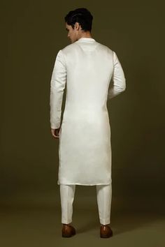 Shop for Paarsh Ivory Chid Embroidered Asymmetric Kurta Set for Men Online at Aza Fashions White Linen Fitted Kurta, Elegant White Linen Kurta, White Fitted Linen Kurta, Off White Fitted Straight Kurta, Fitted Cream Straight Kurta, Festive Fitted Linen Kurta, Satin Kurta, Kashida Embroidery, Sleeveless Kurta