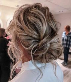 Messy Updos, Mother Of The Groom Hairstyles, Wedding Hairstyles And Makeup, Easy Updo Hairstyles, Mother Of The Bride Hair, Dance Hairstyles, Mom Hairstyles, Wedding Hair Inspiration, Penteado Cabelo Curto