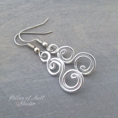 Aluminum & Stainless Steel earrings wire wrapped jewelry Aluminum Earrings, Double Piercing, Earrings Double, Bijoux Fil Aluminium, Diy Wire Jewelry, Wire Work Jewelry, Handcrafted Artisan Jewelry, Homemade Jewelry, Handmade Beaded Jewelry