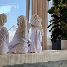 Friends Spa Day Aesthetic, Hotel Spa Day Aesthetic, Spa Day Self Care Aesthetic, Spa Day Asethic, Spa Self Care Aesthetic, Birthday Day Aesthetic, Relaxing Day Aesthetic, Vision Board Relaxation, Girls Spa Night Aesthetic