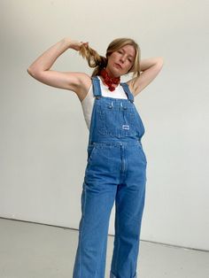 vintage light wash fitted denim overalls by BIG SMITH, in a rare fitted shape, these ones sit beautifully around the waist with no baggy-ness at the back. Straight leg cut and adjustable straps. Great transitional season piece.  Brand ~ Big smith Size ~ 6-8 womens AU / Mens extra small  Material ~ medium weight soft cotton denim Measurements : waist ~ 37 cms inseam ~ 72 cms  rise ~ 31 cms hips ~ 47 cms In lovely vintage condition, no major flaws ~  ~Please keep in mind this is a vintage/pre-love Retro Medium Wash Cotton Overalls, Vintage Medium Wash Washed Overalls, Vintage Light Wash Overalls With Pockets, Vintage Medium Wash Overalls, Vintage Straight Leg Overalls With Pockets, Vintage Cotton Denim Jumpsuit In Medium Wash, Vintage Denim Blue Bib Front Overalls, Vintage Denim Bib Front Shortalls, Vintage Denim Overalls In Medium Wash