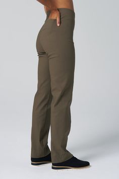 This is the style that started it all. Our ultimate great-fitting pant has structure and stretch to hold you in all the right places and feel good all day long. ✓ High Rise ✓ Two-Way Stretch ✓ Office Ready ✓ All-Day Comfort ✓ Pocket ✓ Machine Washable DETAILS High-stretch fabrication Elasticated pull-on waistband No-Bulk back pocket Straight leg silhouette FIT Regular fit True to size Model is 5'8" and wears size S Regular MEASUREMENTS Front rise: 10 1/8" (size S) Leg opening circumference: 14" Flattering Pants, Pant For Women, Classic Pants, End Of Season Sale, Black Khakis, Hold You, Denim Pant, Dress Pants, Fabric Care