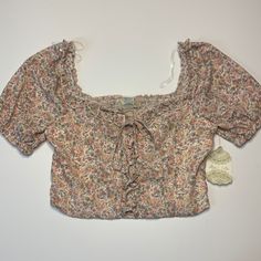 New With Tags, Bought On Sale. Cute For Beach, Dressy, Or Easter! Fitted Floral Print Crop Top With Short Sleeves, Spring Ditsy Floral Print Tops For Garden Party, Spring Tops With Ditsy Floral Print For Garden Party, Feminine Floral Print Short Sleeve Crop Top, Feminine Short Sleeve Floral Print Crop Top, Summer Floral Print Crop Top For Brunch, Ditsy Floral Print Short Sleeve Tops For Garden Party, Floral Print Summer Crop Top For Brunch, Summer Floral Crop Top For Brunch