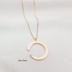 𝐻𝑜𝓌 𝒯𝑜 𝒪𝓇𝒹𝑒𝓇 - Choose the material. - Choose chain type and length. 𝐼𝓉𝑒𝓂 𝒟𝑒𝓈𝒸𝓇𝒾𝓅𝓉𝒾𝑜𝓃 Enso Necklace Dimensions: 30*27mm 𝒪𝓇𝒹𝑒𝓇 𝐻𝒶𝓃𝒹𝓁𝒾𝓃𝑔 𝒯𝒾𝓂𝑒 Order processing time for our items is 3-5 business days, please note it does not include the delivery time. All of our jewelry is handmade with Love ❤ 𝒟𝑒𝓁𝒾𝓋𝑒𝓇𝓎 𝒯𝒾𝓂𝑒 US ORDERS: Free First Class Mail by USPS - 2-6 business days -or- Expedited Shipping by DHL - 1-4 business days for 19.90 USD. INTERNATIONAL Minimalist Necklace With Initial Pendant, Minimalist Initial Pendant Necklace With Chain, Minimalist Round Charm Necklace With Chain, Minimalist Round Charm Necklaces With Chain, Circle Chain Necklaces For Gift, Minimalist Round Charm Necklace With Box Chain, Minimalist Metal Necklace With Initial Pendant, Enso Symbol, Enso Rings