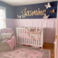 Each sign is meticulously crafted, featuring custom wood letters that spell out your precious baby's name. It's not just a name sign; it's a heartfelt expression of love and a unique addition to your baby's nursery. 💎Note -If the height of your sign exceeds shipping restrictions, it will come in multiple pieces. -If you would like all the letters to be attached, please send a direct message prior to placing your order. -Please don't forget to specify if the custom text is to be connected or separated, otherwise we will decide whether it is connected or not based on the font and the number of letters. Unless you clearly indicate which way you prefer it, we will decide, and we will not send a replacement because the buyer forgot to specify. Thank you for your understanding❤️. -Sizing is bas Pink Room Toddler, Baby Gender Neutral Nursery, Infant Room Decor, Room Decor Wedding, Boho Baby Room, Wall Art Kids Room, Nursery Name Sign, Custom Name Sign, Letter Wall Art