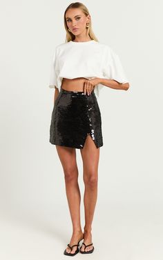 Ingrid Mini Skirt - Sequin Skirt in Black Mini Skirt Outfit, Black Sequin Skirt, Xmas Dinner, Miniskirt Outfits, Sequin Mini Skirts, Skirt Outfit, Sequin Mini, Black Sequins, Skirt Outfits