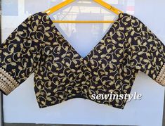 1. Fabric - Silk. 2. V NECK Blouse.  3. Elbow Sleeves Blouse. Black V-neck Blouse For Wedding, Gold V-neck Wedding Blouse, Black V Neck Blouse, Blouse Sari, Blouse Crop Top, Blouse Indian, Blouse Crop, Blouse Saree, Wedding Blouse