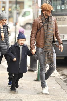 David Beckham Casual, David Beckham Outfit, David Beckham Style Outfits, Don Pedro, David Beckham, 가을 패션, Winter Clothes, Mens Casual Outfits