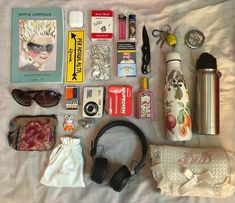 Everyday Bag Aesthetic, Sofia Core Aesthetic, Sofia Coppola Aesthetic, Sofia Coppola Style, Capacious Bag, Digital Camera Aesthetic, Architecture Europe, Beach Tan