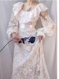 Détails de l'article :

 Numéro de produit : C511

 Tissu: Dentelle

 Silhouette：Une ligne

 Manches : manches longues.

 Style du dos : fermeture éclair. Lace A-line Wedding Gown, A-line Lace Wedding Gown, A-line Lace Gown For Banquet, White Lace Trim Dress For Banquet, Vintage Lace Dresses For Banquet, White Lace Sleeve Banquet Dress, White Lace Sleeve Dress For Banquet, Fitted Lace A-line Gown, White Fitted Lace Dress For Banquet