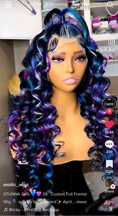 Bratz Christmas, Coloured Wigs, Frontal Wig Hairstyles, Creative Hair Color, Dyed Hair Inspiration, Girls Natural Hairstyles, Hair Magazine, Frontal Hairstyles, Pretty Hair Color