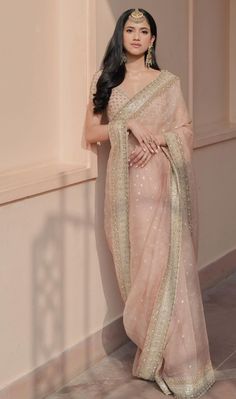 pastel colors to wear your engagement and roka ceremony #simple Elegant Engagement Saree, Indian Bride Outfits, Fashionable Saree Blouse Designs