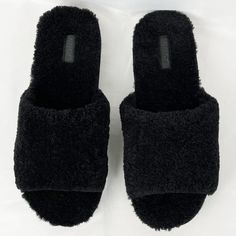 Vince Black Teddy New Zealand Dyed Lamb Fur Cozy Slides Slippers Sz11 Nwob Our Platform Slipper Is Crafted From Curly Shearling With A Sport Suede Midsole And Rubber Sole. Slip On. Professional Clean Only. Shearling And Suede. Comfortable Black Super Soft Slippers, Cozy Black Super Soft Slippers, Cozy Super Soft Black Slippers, Comfortable Black Slippers For Leisure, Comfortable Black Slippers For Casual Wear, Cozy Black Slip-on Slippers, Casual Black Slippers For Leisure, Black Soft Slip-on Slippers, Black Comfortable Slippers For Loungewear