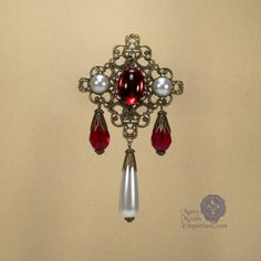 Lady Beatrice Renaissance brooch pin, Renaissance Jewelry, Bodice Jewelry, Victorian brooch,Tudor Br Renfaire Jewelry, Ruby Brooch, Medieval Belt, Victorian Brooch, Jewelry Victorian, Oc Inspo, Antique Brass Metal, Filigree Jewelry, Ruby Crystal