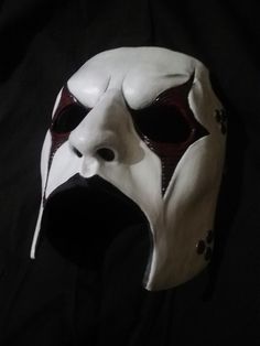 Slipkton guitar player James Root mask from album Gray Chapter. Made of plastic, hard. Does not change shape. There are two elastic straps for comfortable wearing. Painted with acrylics.Good for people with latex allergies Jim James, Jim Root, Slipknot, Guitar Player, Allergies, Halloween Face Makeup, Mask, Elastic, Grey