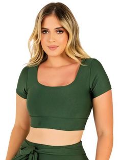 Nosso Top Cropped Fitnnes Feminino THE START é especialmente desenvolvido para Mulheres modernas e empoderadas. Com uma modelagem diferenciada que se ajusta ao corpo de maneira confortável.  Fabricados com tecido resistente e ao mesmo tempo maleável, proporcionando um ajuste ideal a qualquer biótipo, além de ter um caimento que valoriza todas as suas curvas, colocando você em evidência, nossas roupas combinam perfeitamente com diferentes looks e tons, harmonizando o visual de uma forma única. Se Top Cropped, The Start, Gin, Magazine, Crop Tops