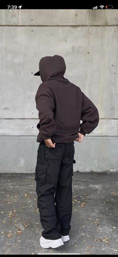 Black Baggy Cargo Pants Outfit Men, Black Cargos Fits Men, Oversized Hoodie Outfit Men Aesthetic, Carhartt Cargo Pants Outfit Men, Baggy Cargos Men, Skate Style Men, Black Cargo Outfits, Black Cargo Pants Outfit Men, Cargo Outfit Men