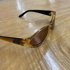 Gucci /120 Made In Italy /120 Gg 2456/S 55 16 Optyl Gucci Sunglasses 1998 Vintage Brown Tortoiseshell Rectangle Gg245/S 3k7 141223 These Sunglasses Are Very Little Used As Are The Frames. Lenses Are Brand New. Everything About These Vintage Gucci Sunglasses Are A Fashion Statement And Are Ready To Wear. Vintage Gucci Sunglasses With Tinted Lenses, Vintage Gucci Tinted Sunglasses, Vintage Gucci Sunglasses With Gradient Lenses, Gucci Brown Rectangular Sunglasses, Brown Sunglasses, Gucci Sunglasses, Gucci Accessories, Vintage Box, Colored Sunglasses