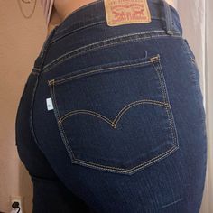 Levi’s Skinny Jeans Never Worn Women Jeans Outfits Casual, Women Jeans Outfits, Hollister Clothes, Billionaires Club, Levi Jeans Women, Jeans Outfit Women, Western Style Outfits, Jeans Outfit Casual, Jeans Outfits