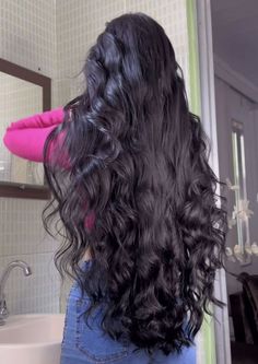 Long Black Wavy Hair, Hair Manifestation, Black Wavy Hair, Hair Projects, Hair Photography, Curly Hair Styles Easy, Long Black Hair, Artistic Hair, Beautiful Long Hair