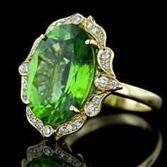 Luxury Wedding Jewelry, Flower Luxury, Manipura Chakra, Cubic Zirconia Engagement Rings, Vintage Cocktail Ring, Spirit Guide, History Quotes, Gold Color Ring, Green Stone Rings