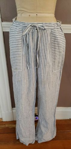 Amazing Multicolor Linen Blend Striped Pants W/Pockets By Laundry!! Size 4!! Please look at all pictures thoroughly and feel free to contact me with and questions you may have. Happy bidding!!! Please note that this is a pre-owned garment and or item and not in "brand new" condition. All of our items are not new unless stated and it is reasonable to have some signs of wear. If an item has unusual characteristics, we will state this within the description. If you have any questions, please ask be Pants Ideas, Stripe Pants, Design Clothing, Loose Pants, Striped Pants, Linen Blend, Look At, Size 4, Feel Free