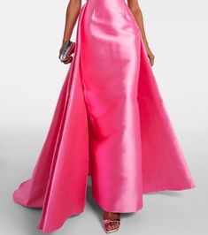 Strapless satin twill gown in pink - Solace London | Mytheresa Solace London, Boned Corsets, London Outfit, Strapless Neckline, Satin Gown, Yes To The Dress, Street Style Chic, Style Maxi Dress, Street Chic