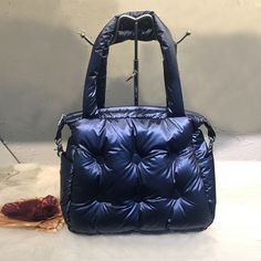 SPECIFICATIONSsacs a main de luxe femmes sacs designer: sac a main femme de marquesac a main femme de marque luxe cuir: Fashion Shoulder Messengersac a main: Space Cottonluxury handbags women bags designer: bags for women 2018designer handbags high quality: famous brand handbagscross body bags: designer brand luxury womenbayan canta: Bag DownTypes of bags: Handbags Crossbody bagsStyle: FashionShape: Casual TotePlace Of Origin: GUANG DONG ProvincePattern Type: SolidOrigin: CN(Origin)Occasion: Ver Bucket Purses, Sacs Design, Bucket Handbags, نظارات شمسية, Quilted Tote Bags, Quilted Totes, Women Bags Fashion, Bags Tote, Designer Shoulder Bags