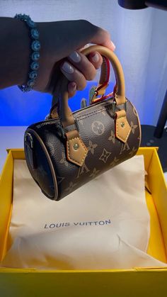 - 𝗳𝗼𝗹𝗹𝗼𝘄 𝟰 𝗺𝗼𝗿𝗲 ➚➚➚ Trending Bags, Sac Louis Vuitton, Multi Colored Bag, Expensive Bag, Luxury Bags Collection, Fendi Bag, Handbag Essentials, Girly Bags, Luxury Purses