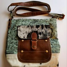 Myra Shoulder Bag In New Without Tags Condition And Priced Well Below Retail! Cowhide, Leather And Canvass Construction. Very Sturdy Strap Clips. All Zippers And Snaps In Perfect Condition. Diy Messenger Bag, Denim Ideas, Bag Green, Green Bag, Cowhide Leather, Messenger Bag, Shoulder Bags, Bag Lady, Shoulder Bag