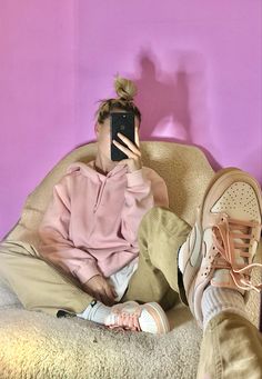 #nikedunk #nike #sneakergirl #shoes #fashion #streetstyle #sneakers Orange Pearl Dunk Outfit, Outfit Dunk, Dunk Low Outfit Women, Dunk Low Orange, Dunk Outfits, Sneaker Fits, Dunk Outfit, Jordan Fits