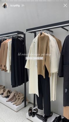 Clothing Store Aesthetic Interior, Garment Showroom Interior Design, Aesthetic Clothing Store Interior, Cloths Showroom Interior, Zara Store Interior Retail Design, Clothes Shelves, Store Shelves Design