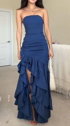 Hot Prom Dress, Ruffle Prom Dress, Marine Uniform, Floor Length Prom Dresses, Blue Party Dress, Dress Sleeve Length, Dress Inspo, Black Prom Dresses, Hip Dress