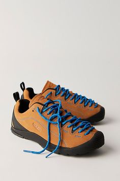 2024 Resolutions, Keen Jasper, Funny Shoes, Fashion Aesthetics, Keen Shoes, Blue Fits, Fashion Wishlist, Black Olive, Swag Shoes